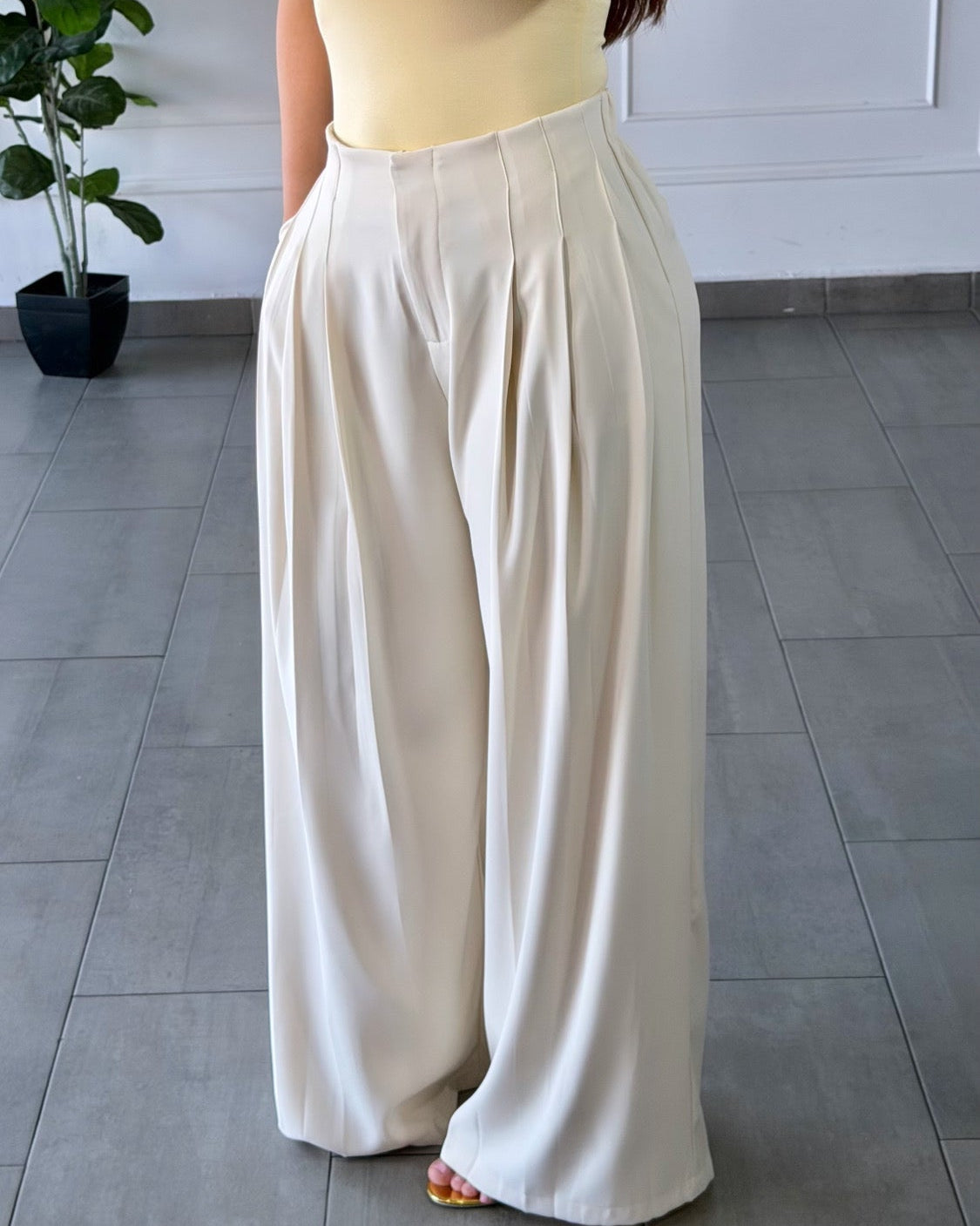 Pantalón Plisado Cream