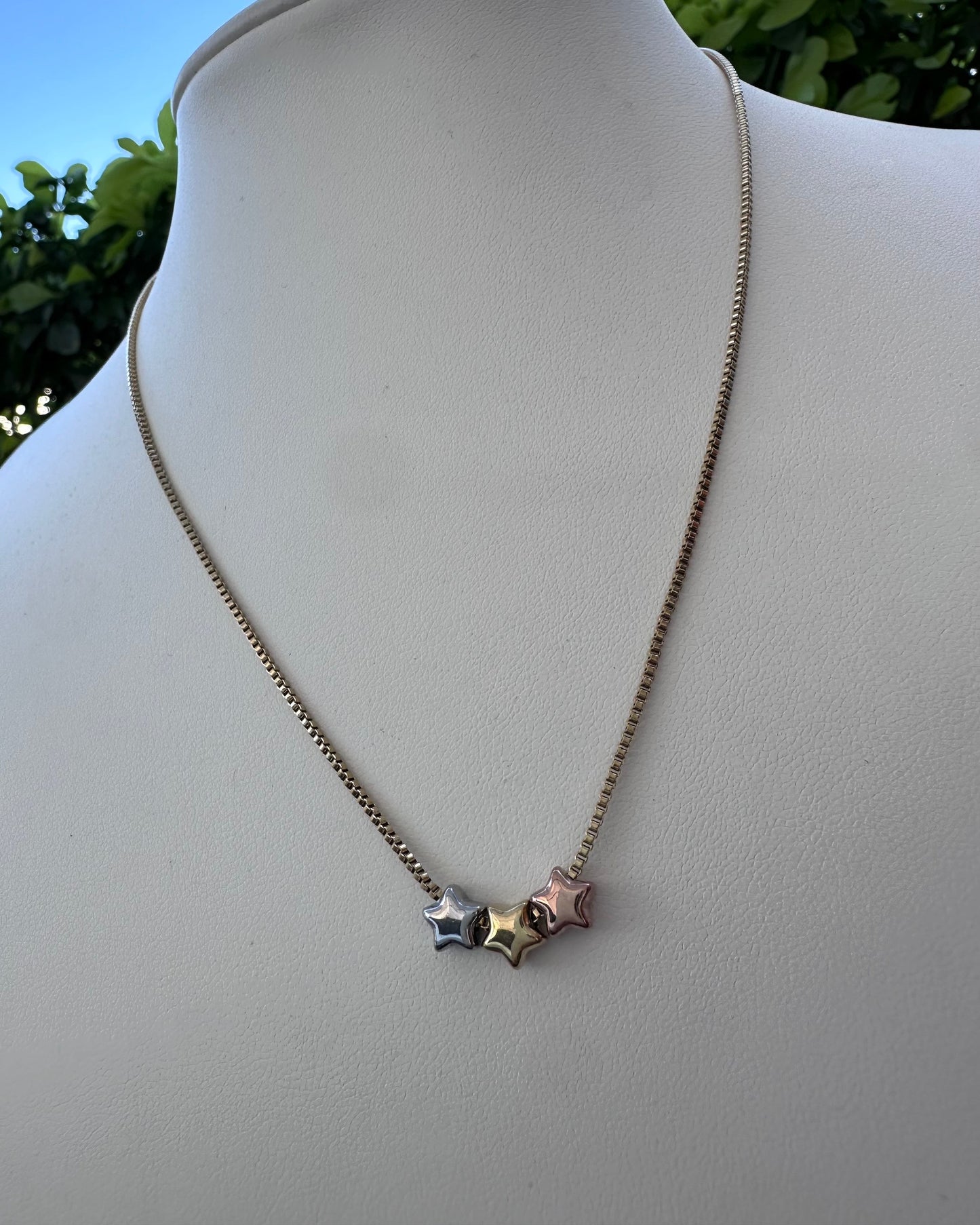 Collar Estrellas DPR