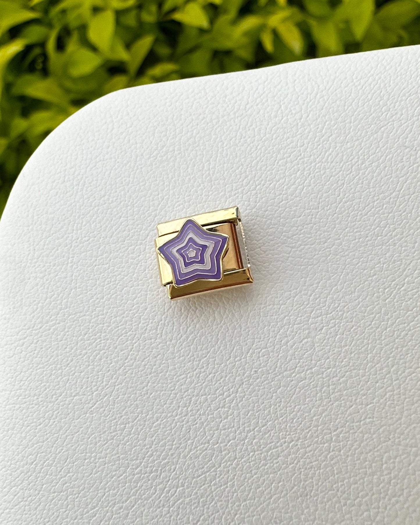 Charm Estrella Lila