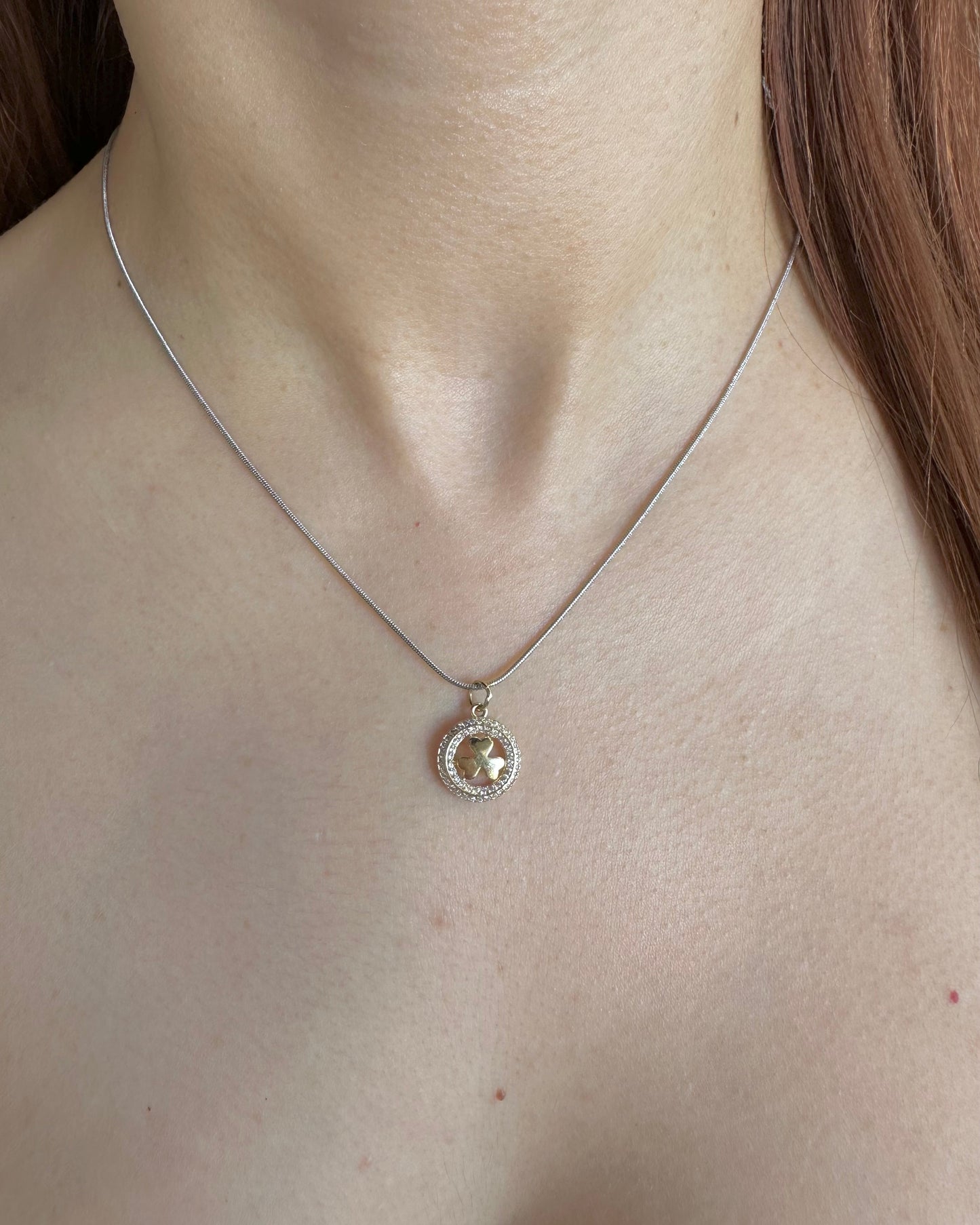 Collar Trebol Brillo