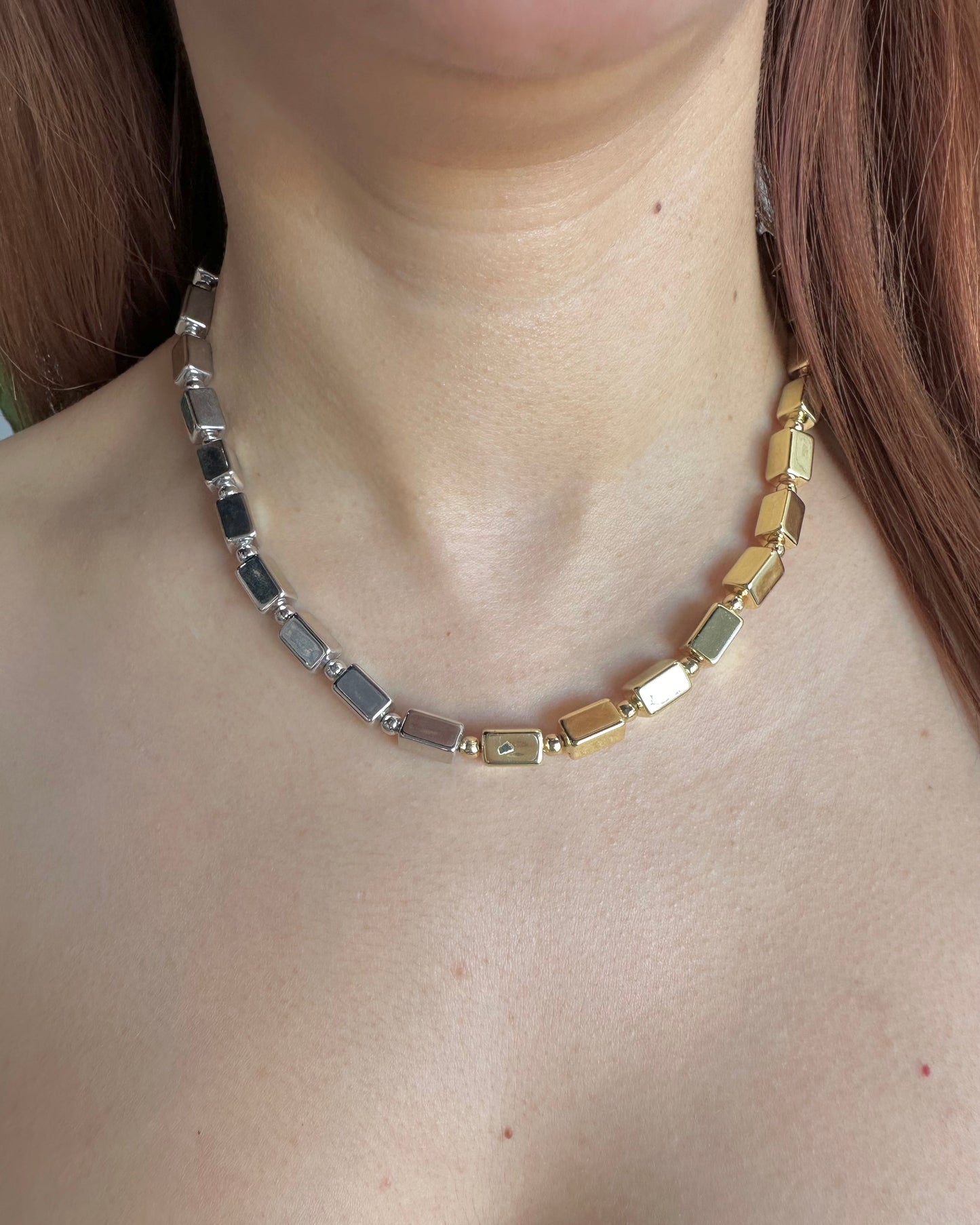 Collar Rectangulo Bicolor