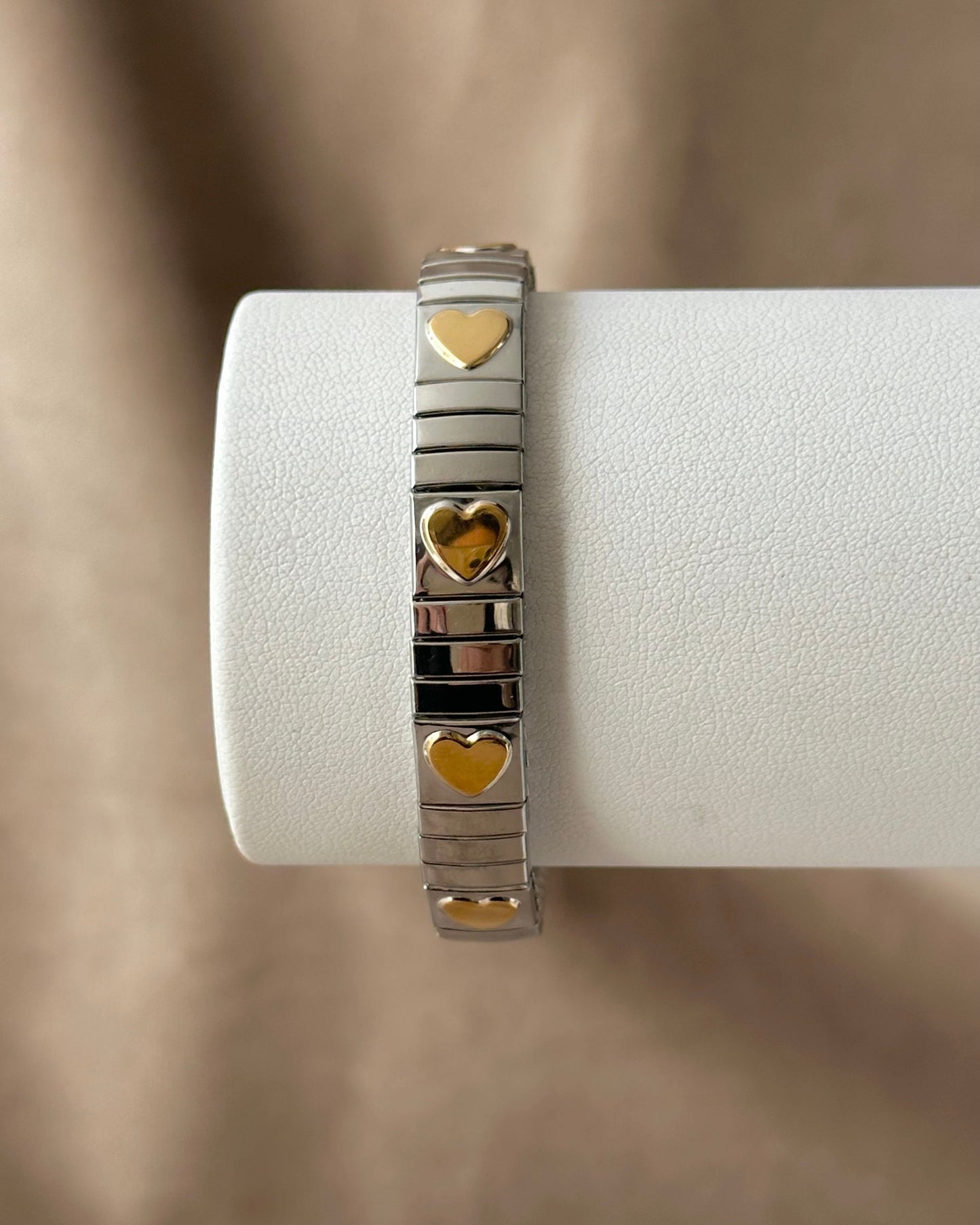 Pulsera Corazon Dorado