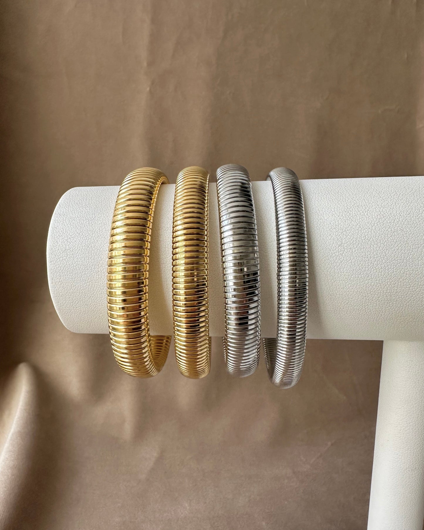 Pulsera Dura Lineas Plata Med