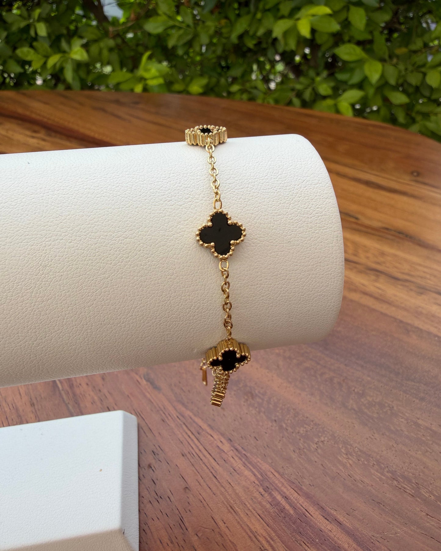 Pulsera Dupe Van Cleef Negra Ch