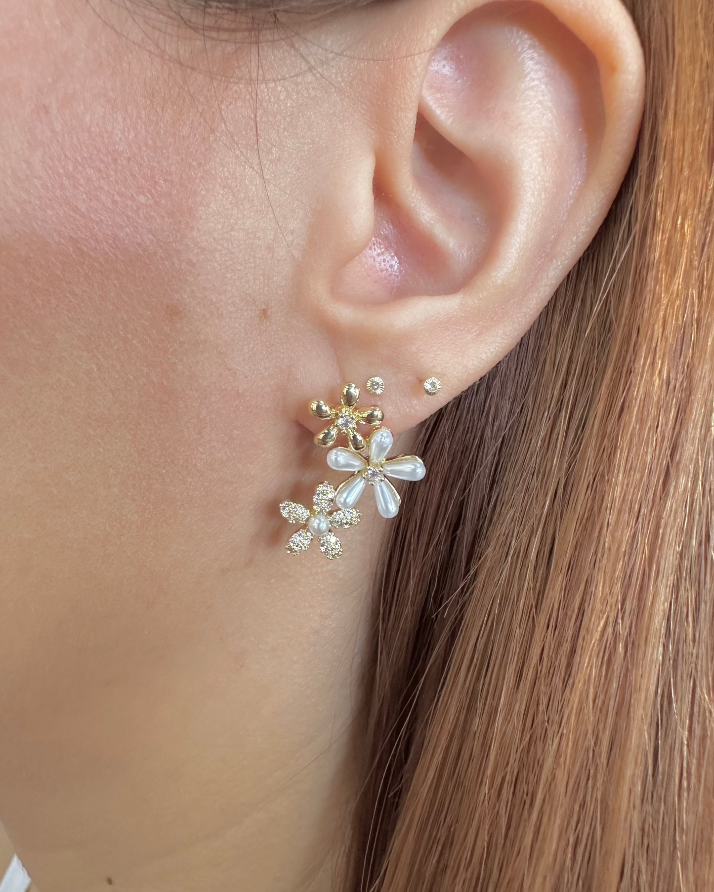 Arete Flor Perla Cristal
