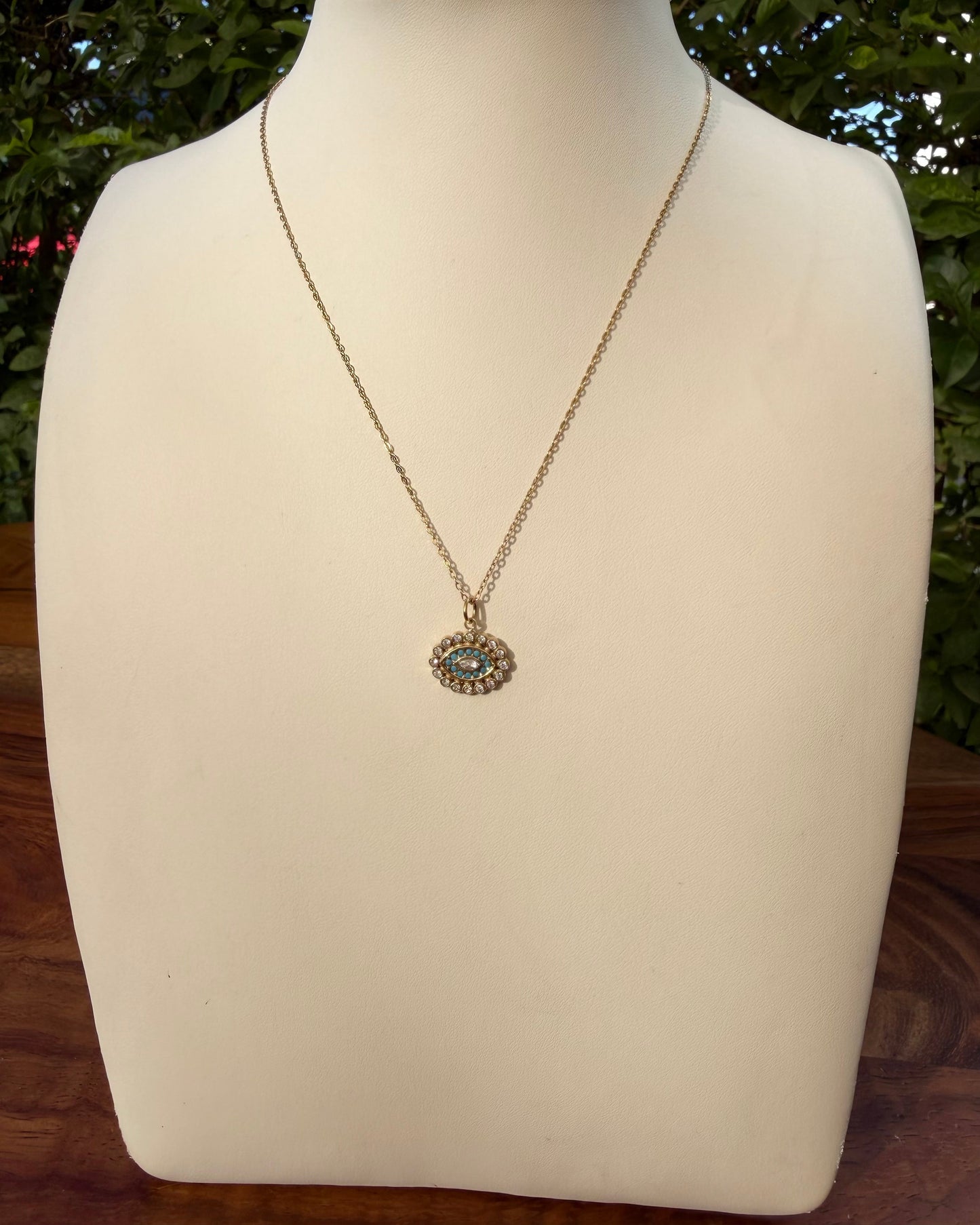 Collar Ojo Brillo