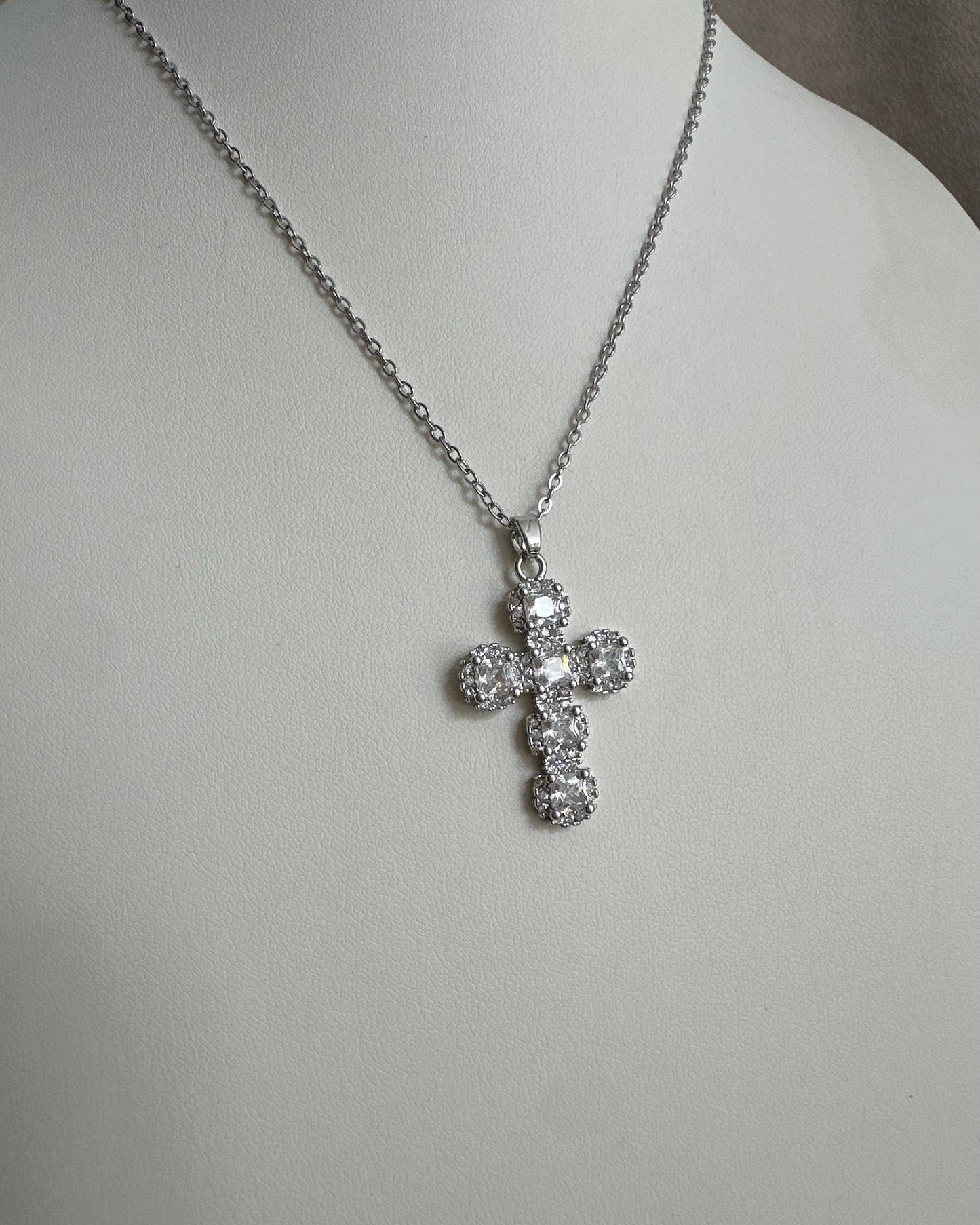 Collar Cruz Chunky Plata