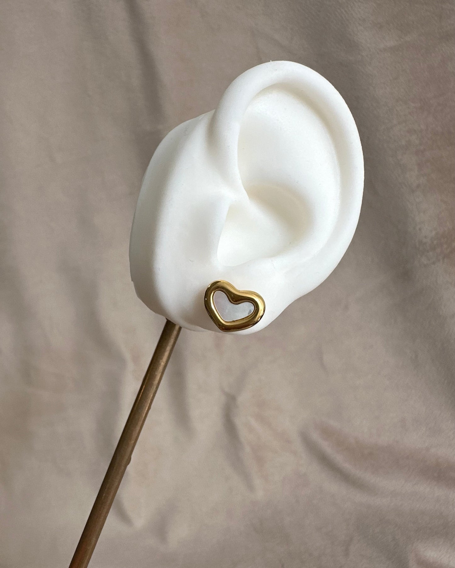 Arete Corazón Blanco