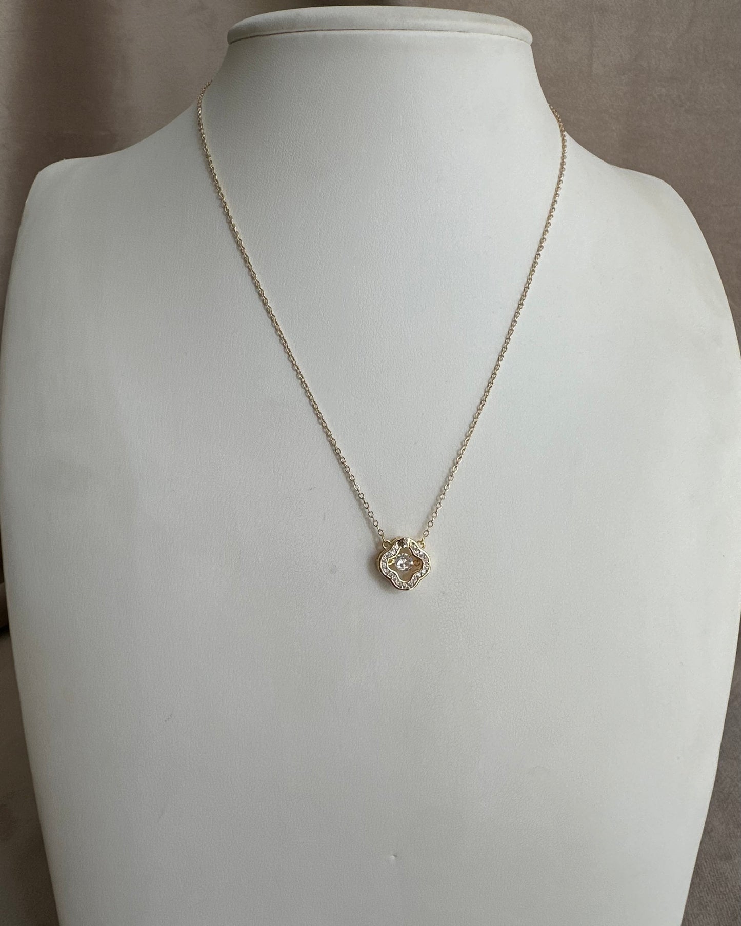 Collar Dupe Van Cleef Dorado