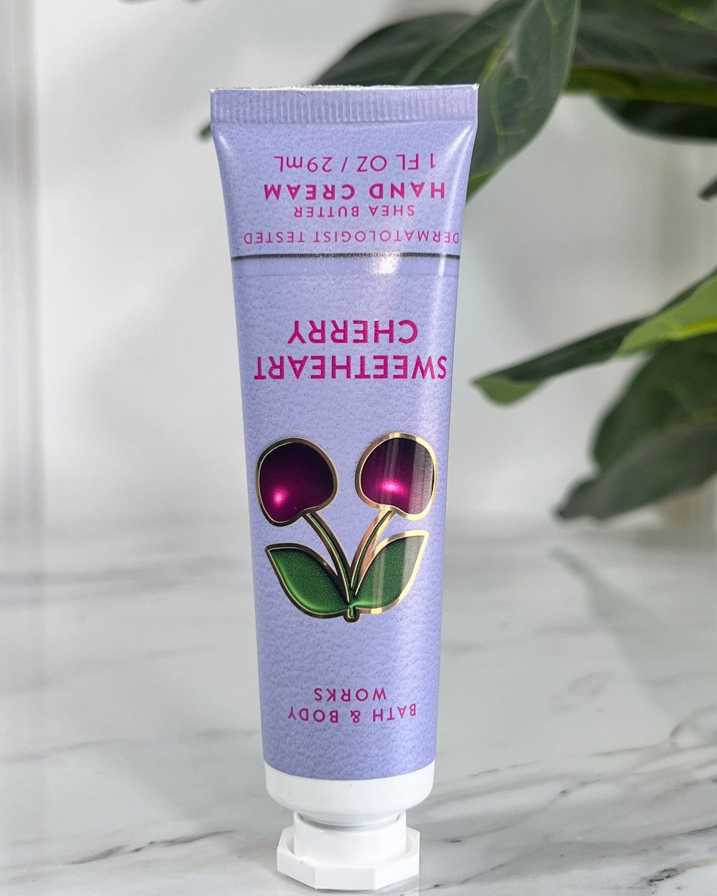 Crema Mini Sweetheart Cherry