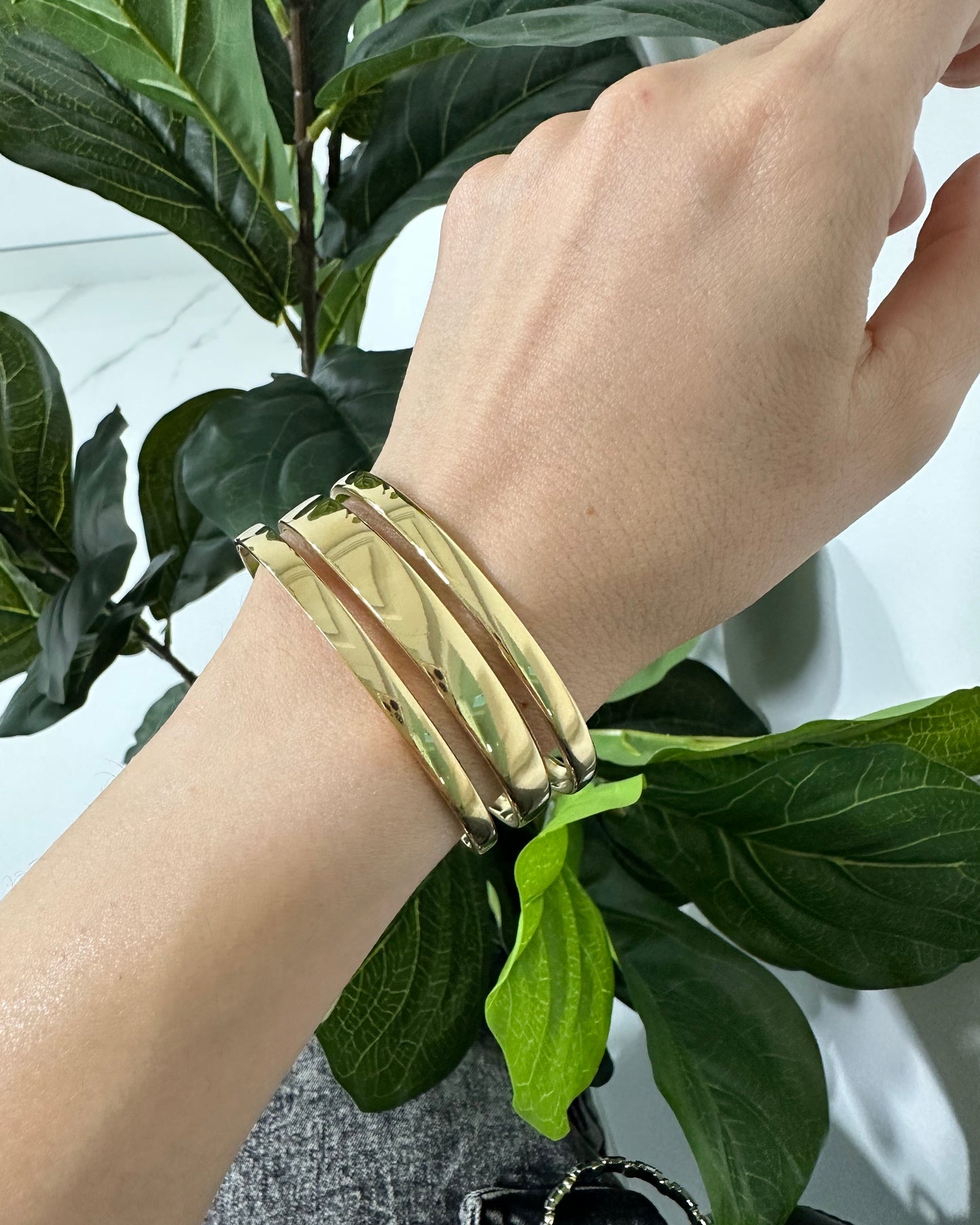 Pulsera Dura Multi Lineas