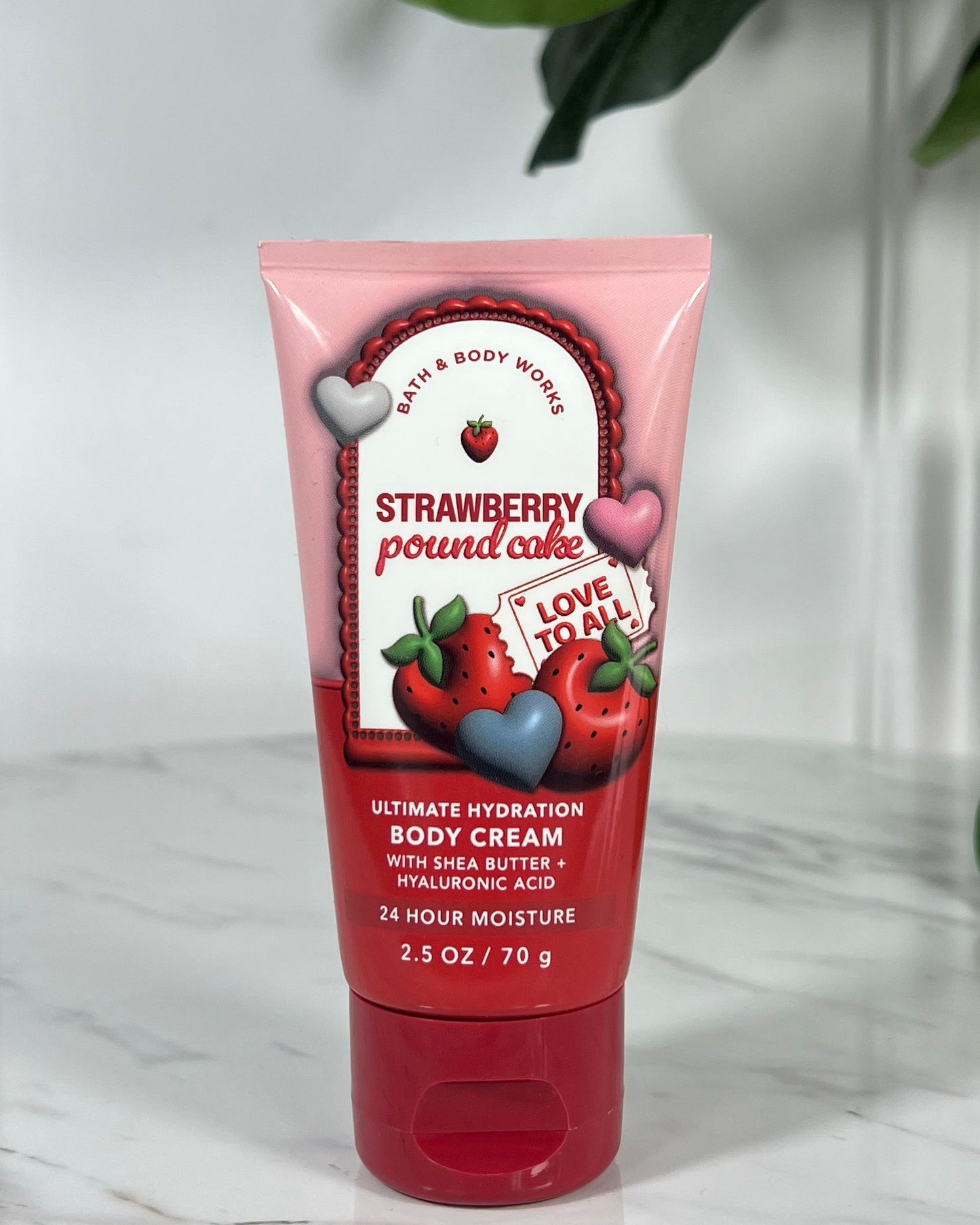 Crema Mini Strawberry Pound Cake