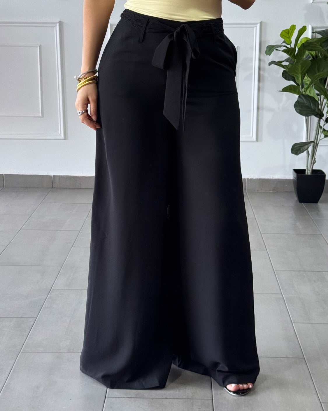 Pantalón Suelto Cinto