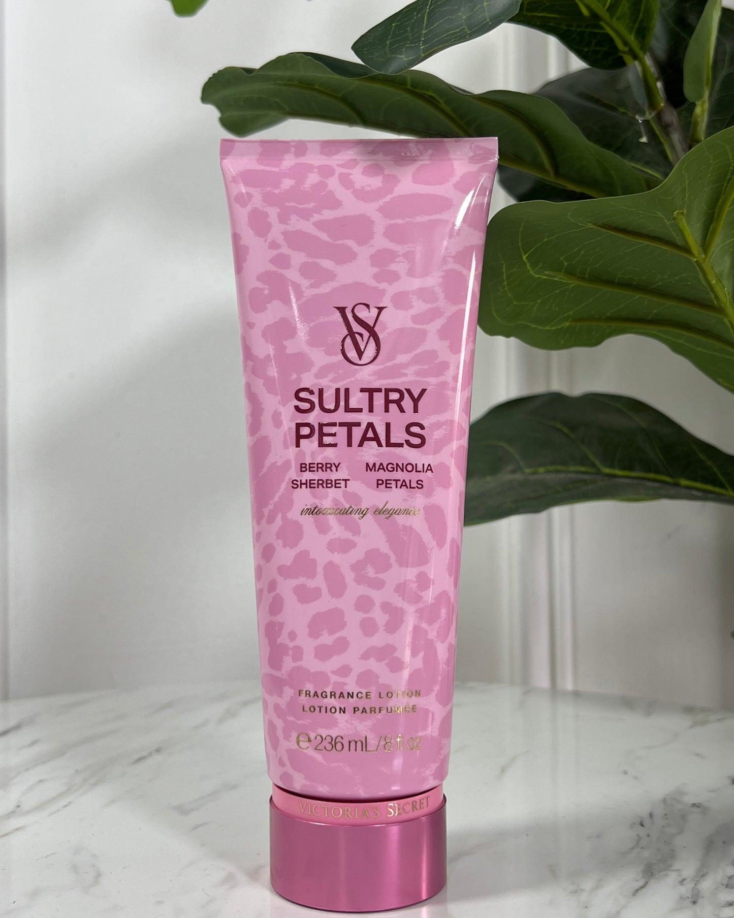 Crema Sultry Petals