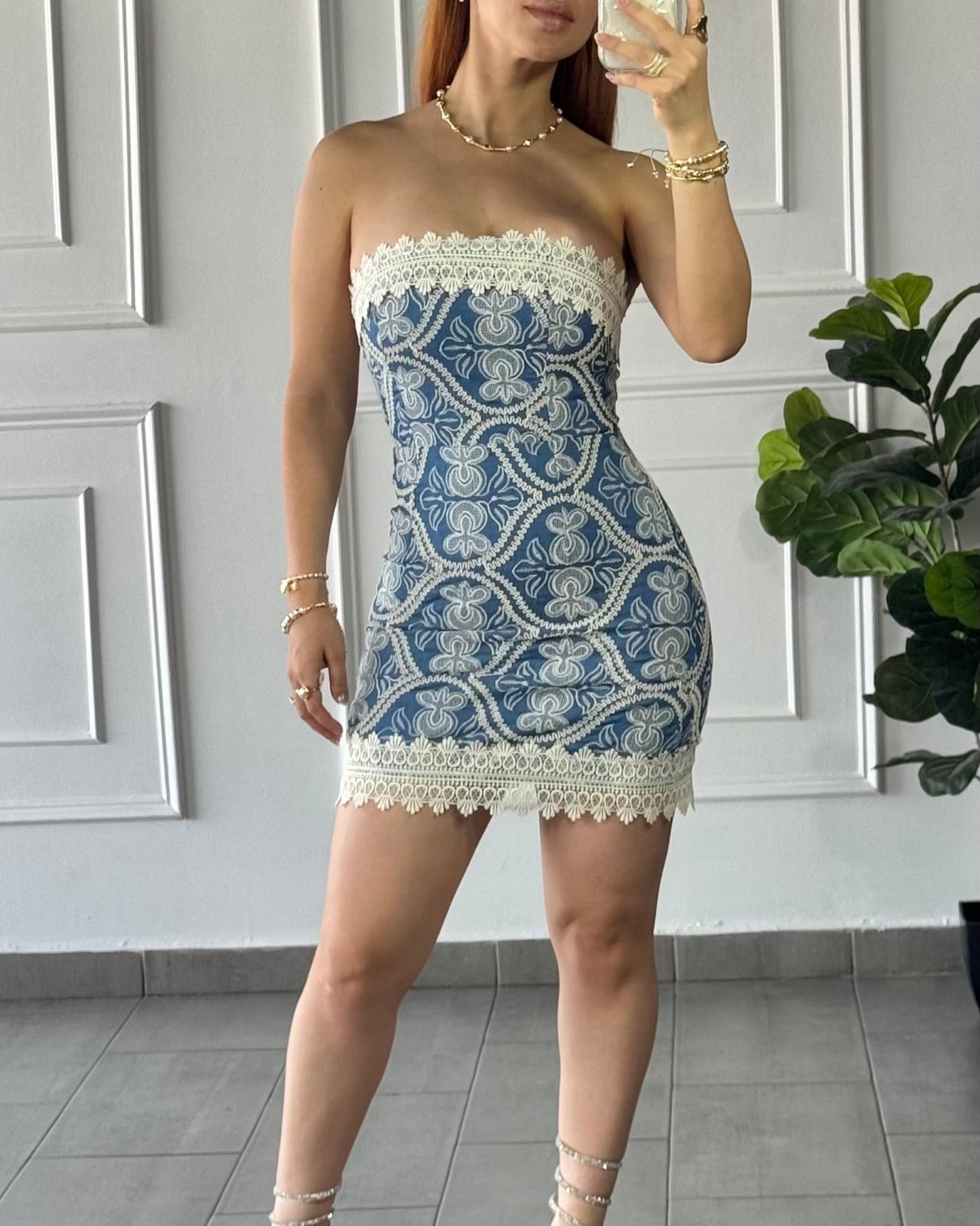 Vestido Strapless Encaje Azul