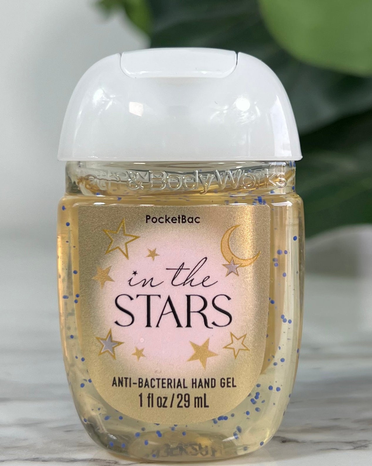 Gel Antibacterial In The Stars