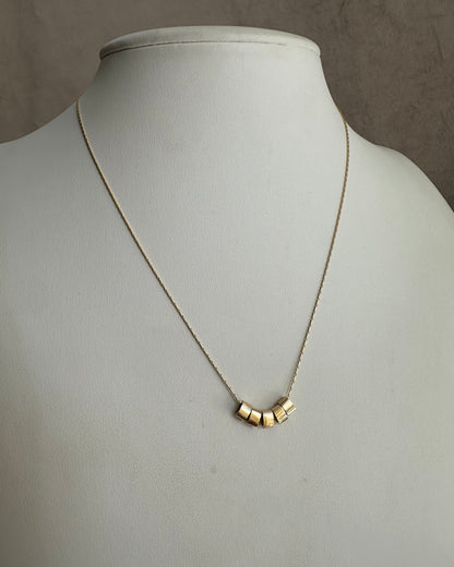 Collar Balines Dorado