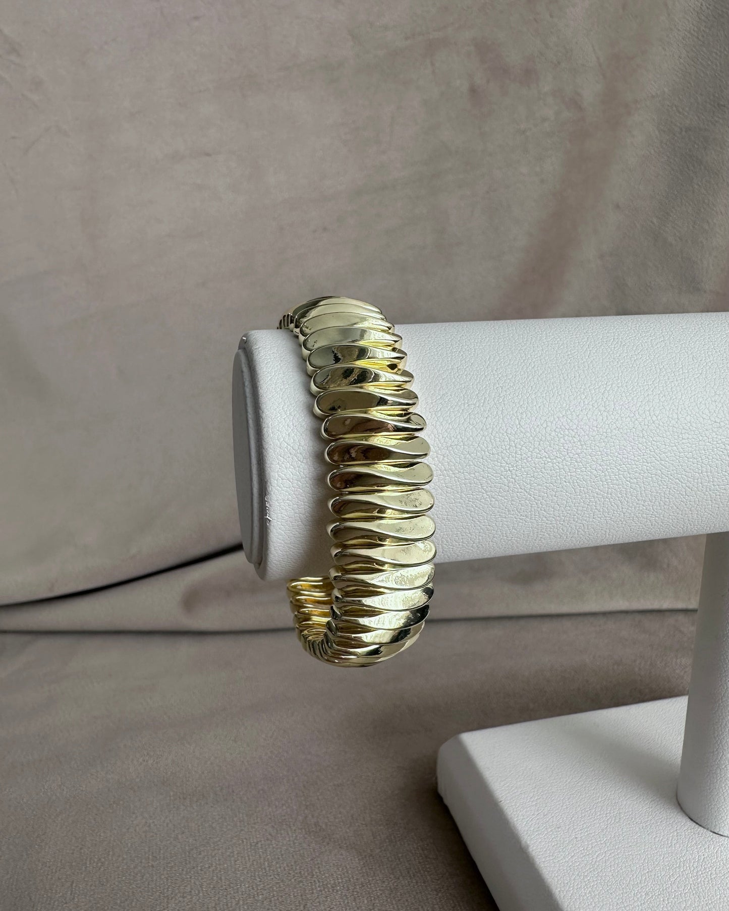 Pulsera Chunky Z Dorada