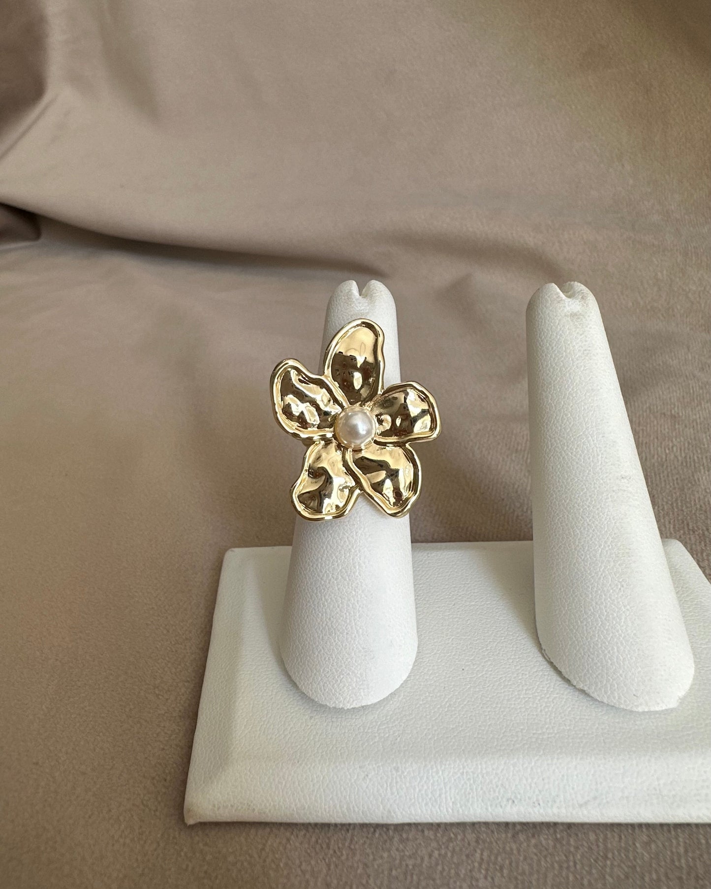 Anillo Flor Perla