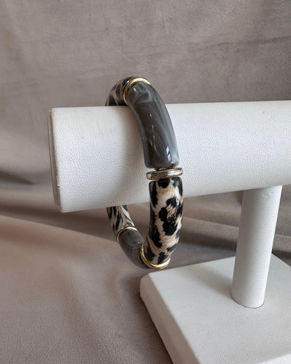 Pulsera Acrílico Gris Print