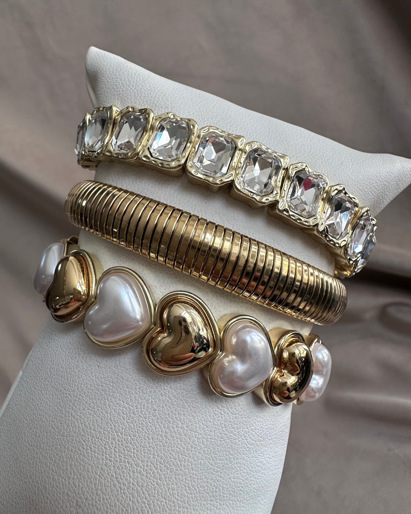 Pulsera Corazones Dorado Perla