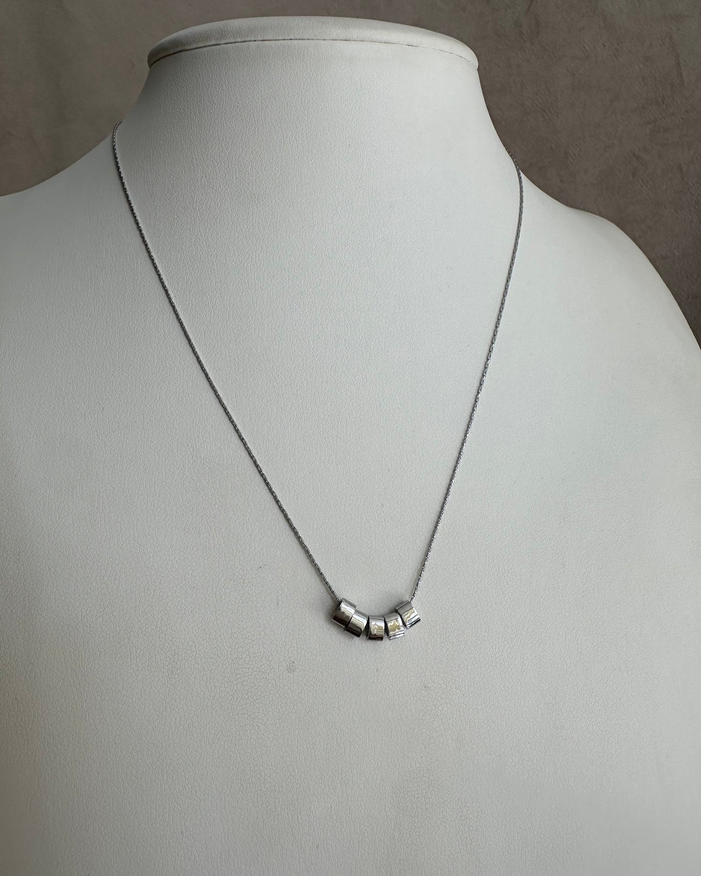 Collar Balines Plata