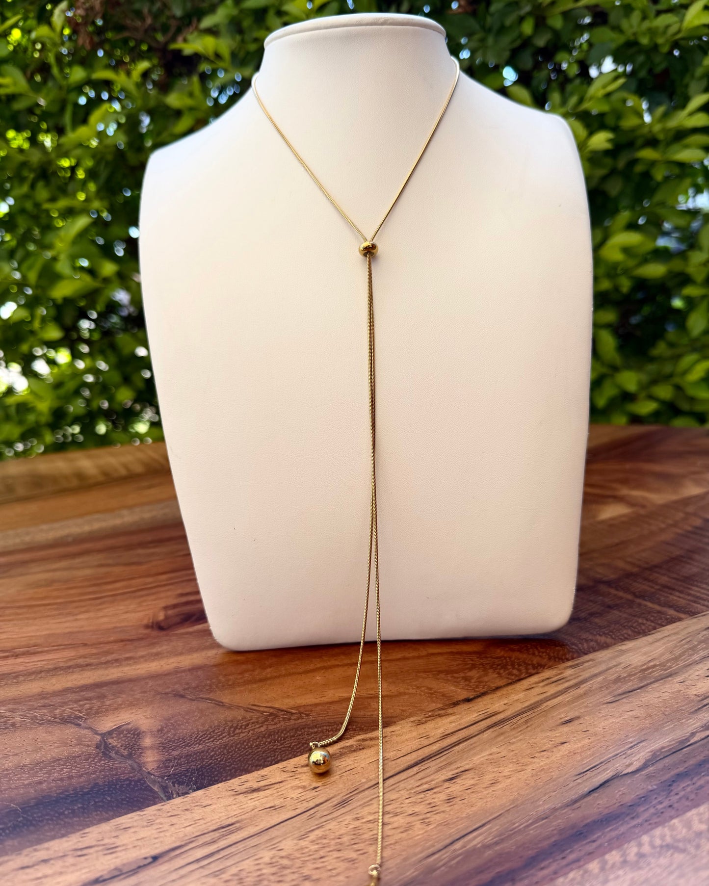 Collar Corbatero Gotas