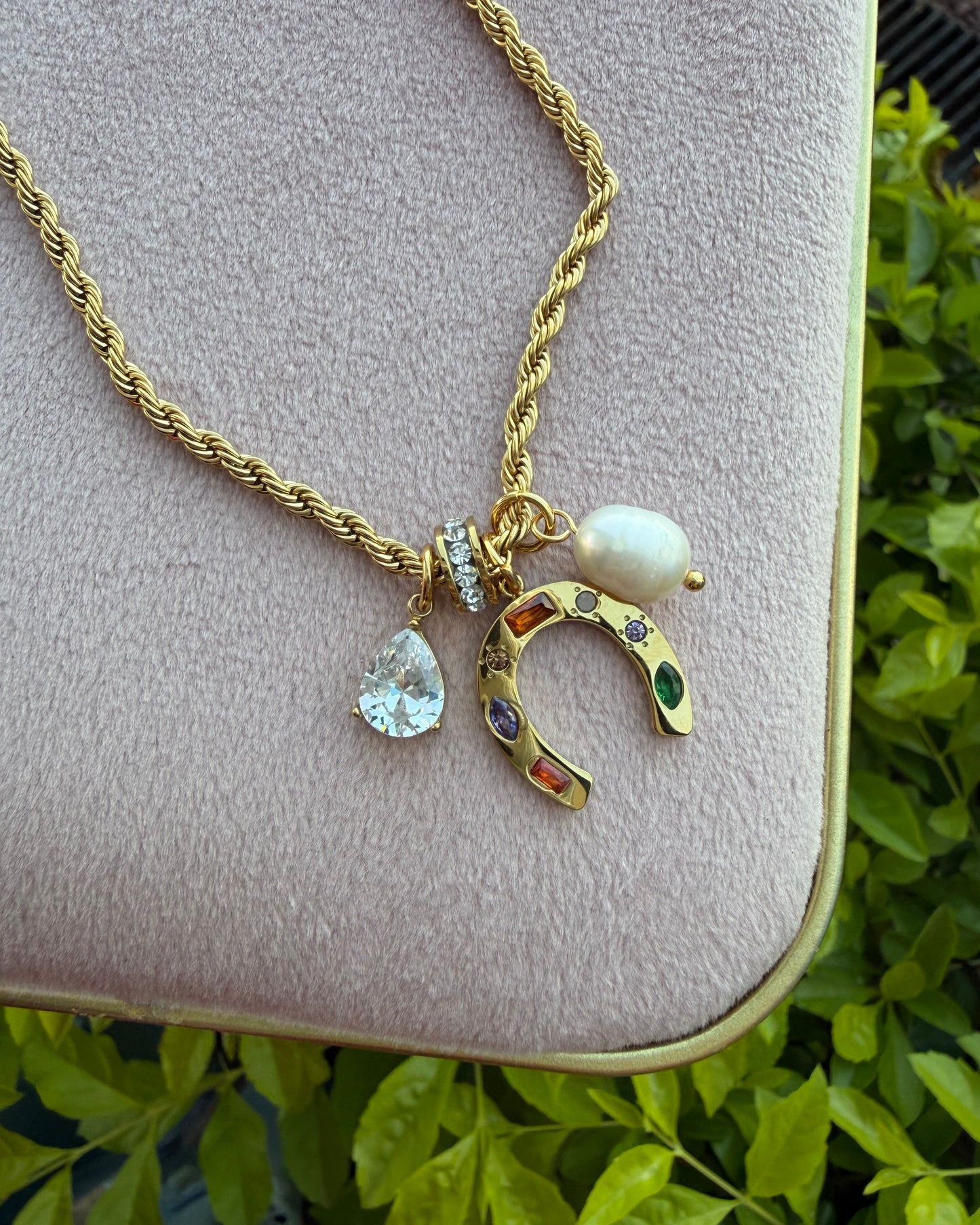 Collar Herradura Torzal