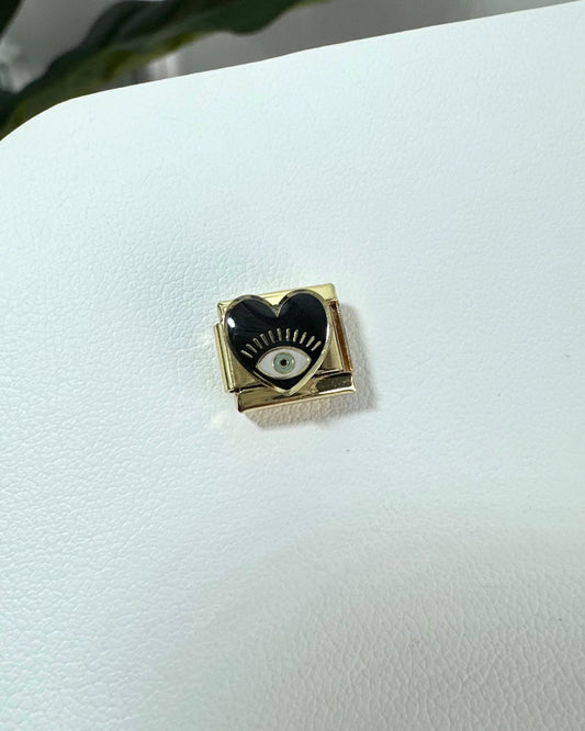 Charm Ojo Corazon Negro