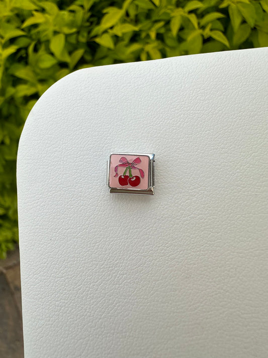Charm Cereza Rosa
