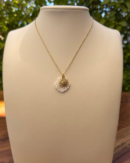 Collar Concha Sol