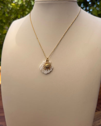 Collar Concha Sol