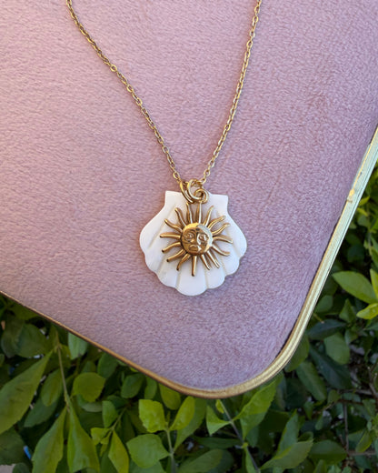 Collar Concha Sol