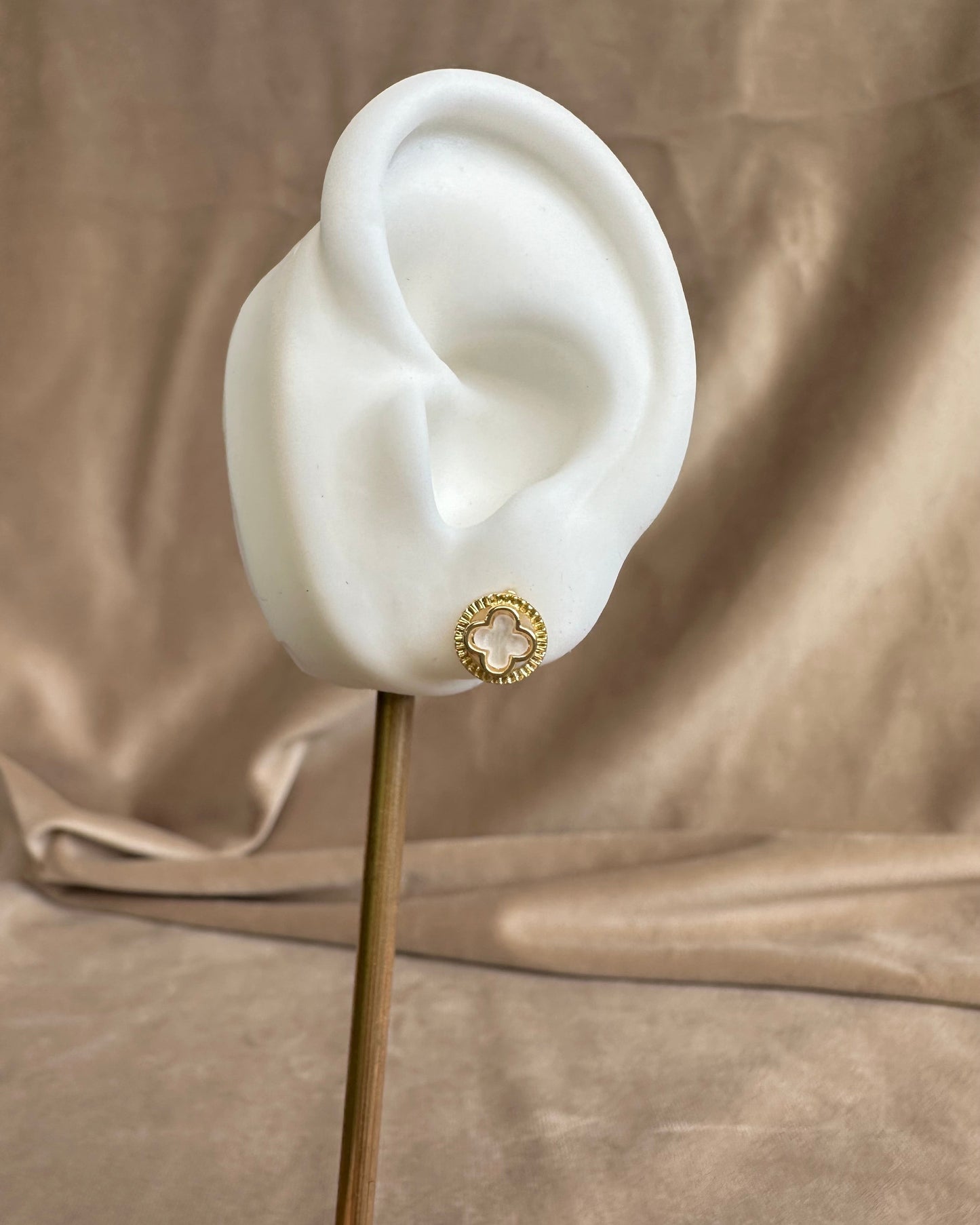 Arete Dupe Van Cleef Madre Perla