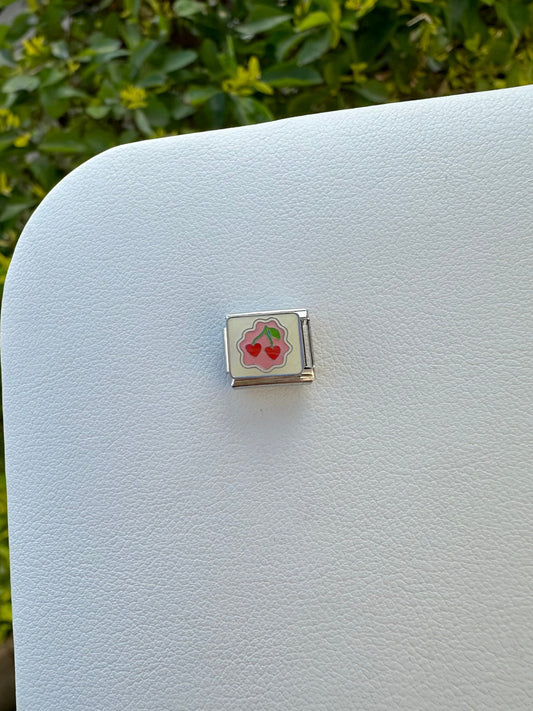 Charm Cereza Blanca
