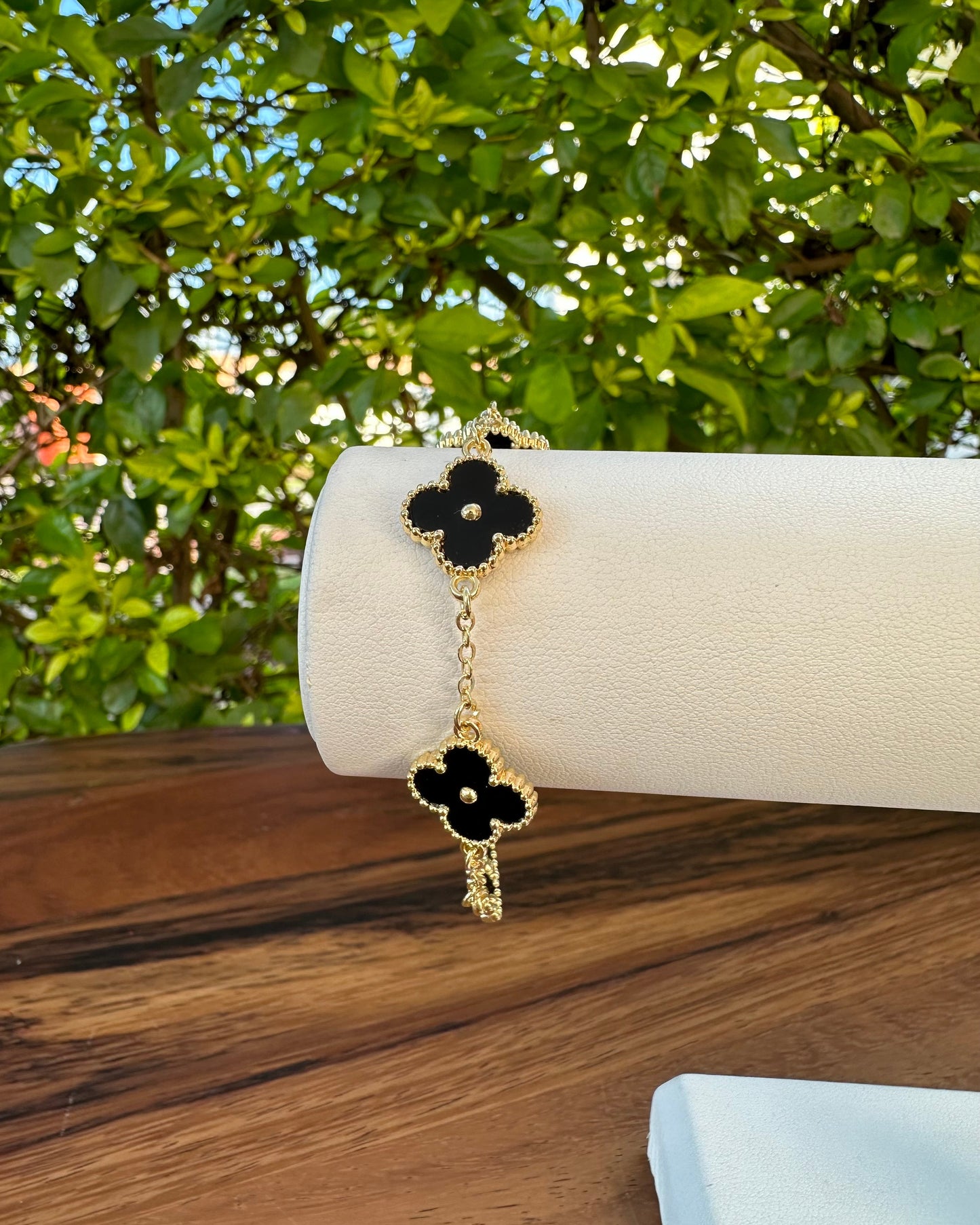 Pulsera Dupe Van Cleef Negra