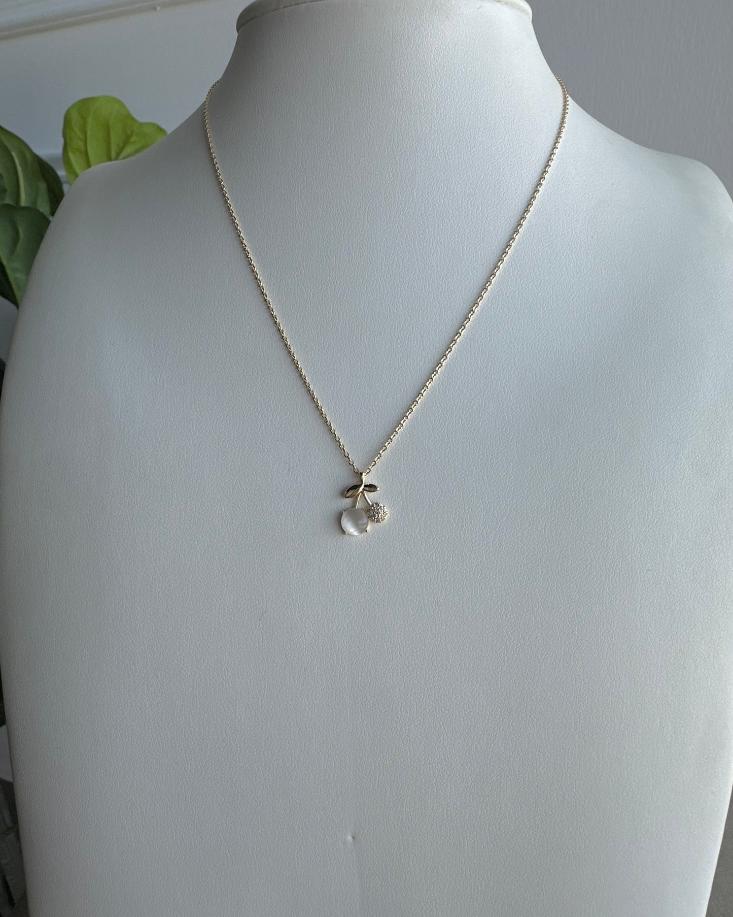 Collar Cherry Ojo de Gato