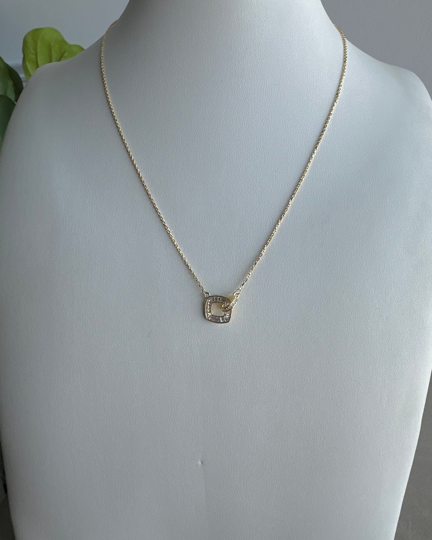 Collar Barril Cuadro Brillo