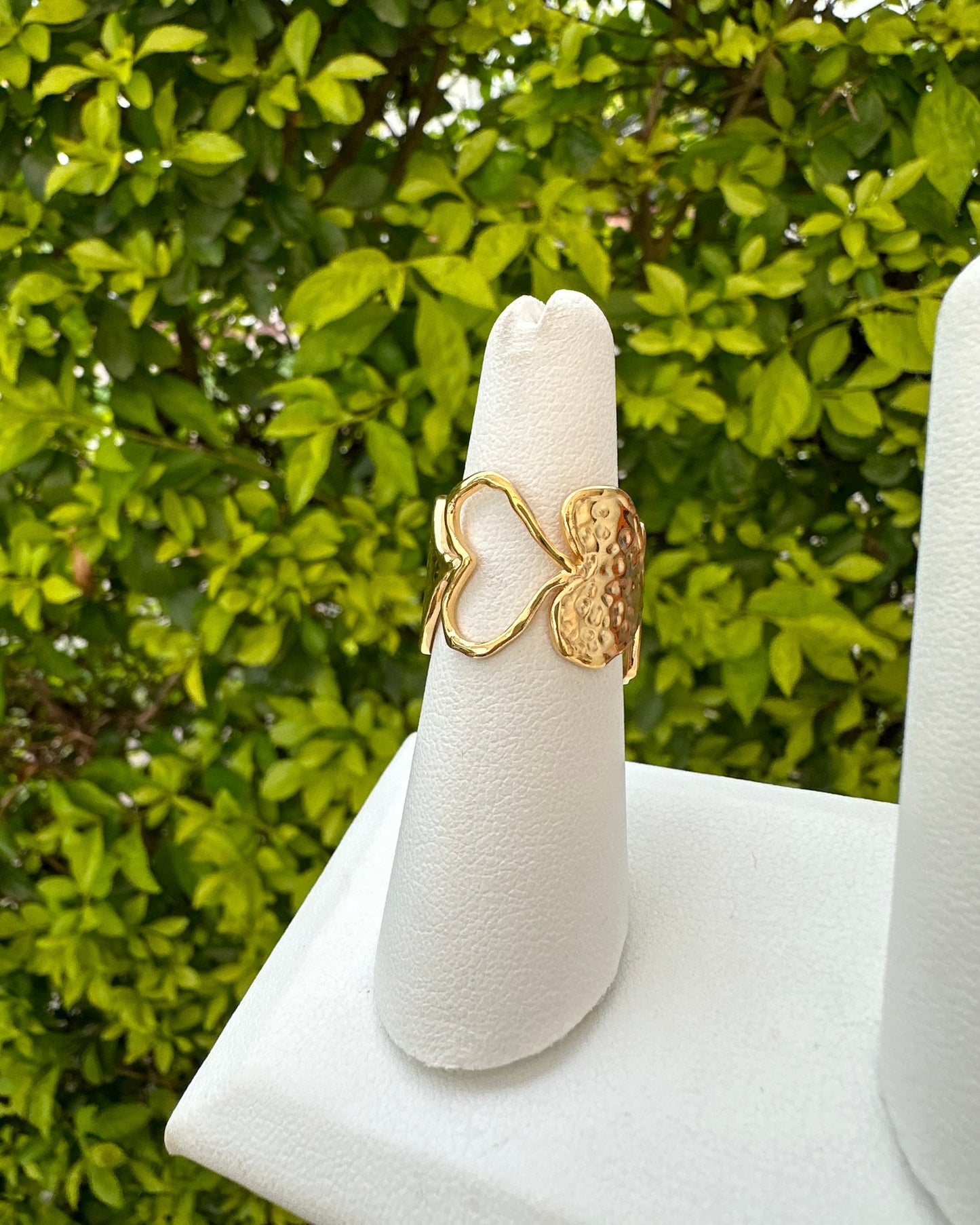 Anillo Corazón Silueta
