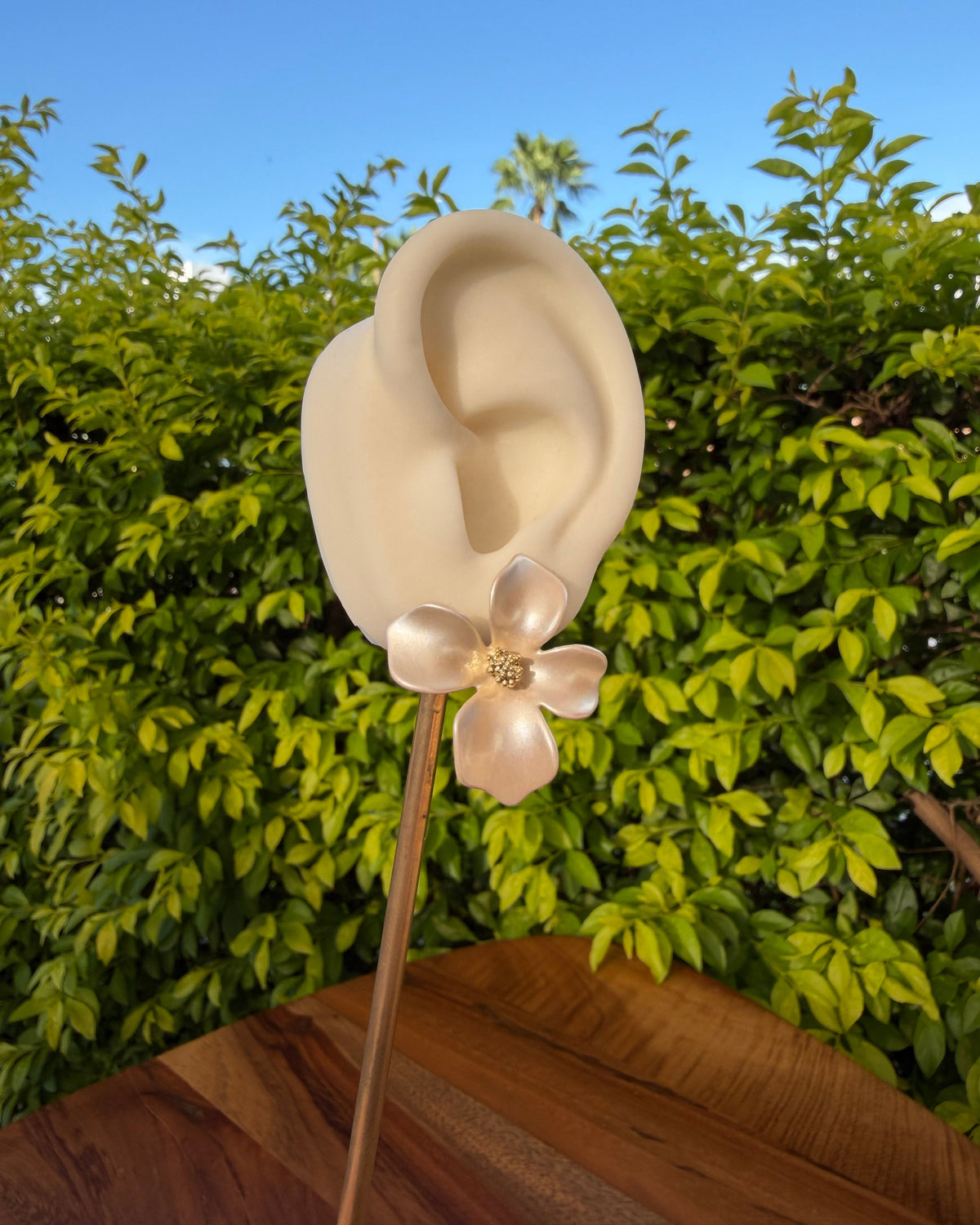 Arete Flor Nácar