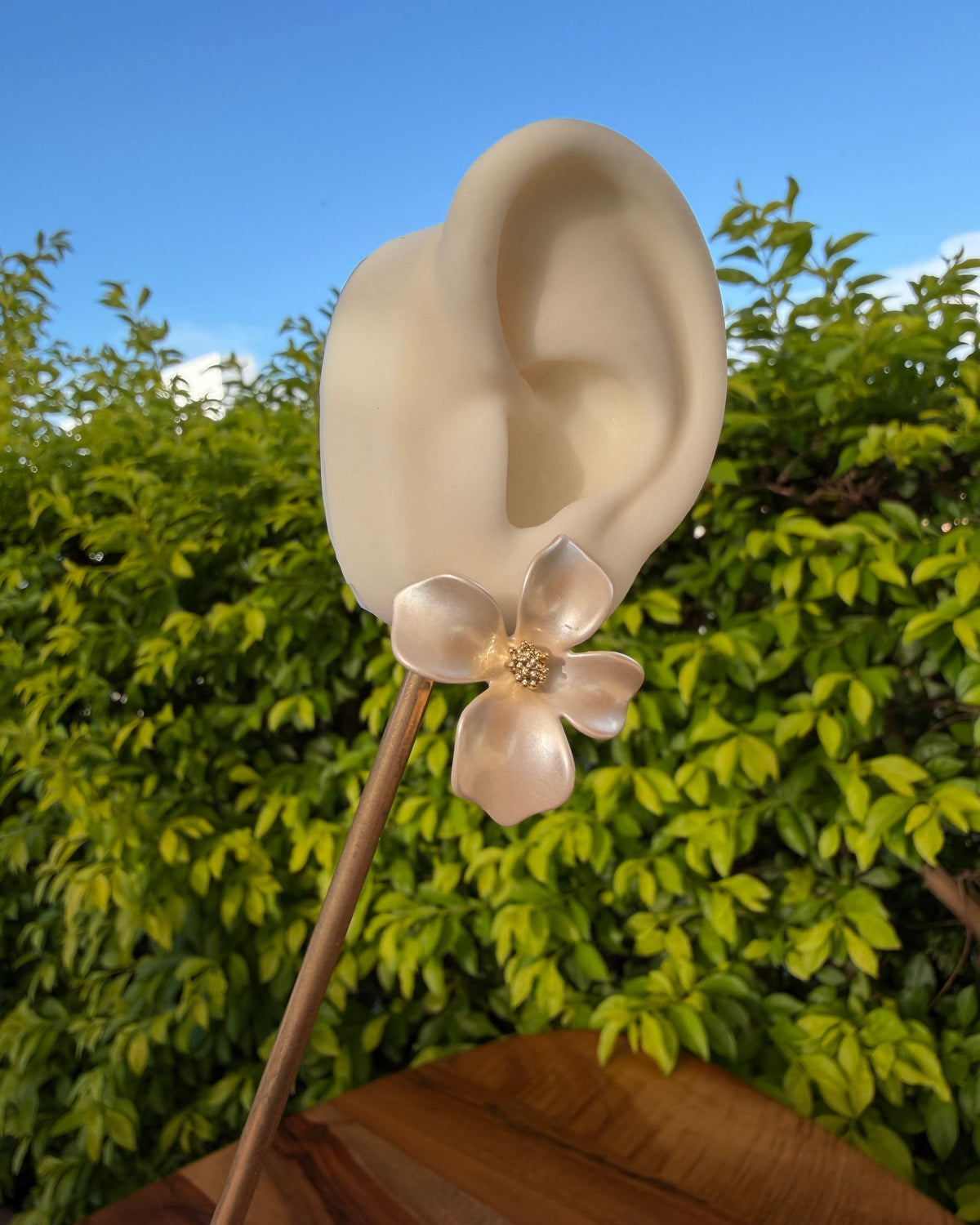 Arete Flor Nácar