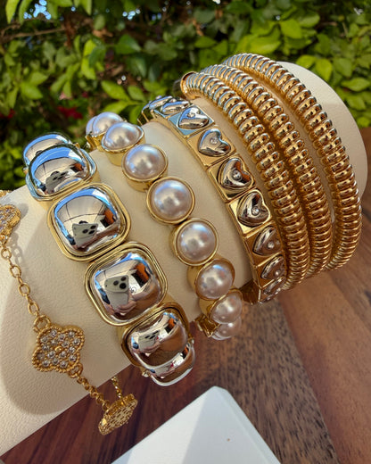 Pulsera Multiple Gruesa