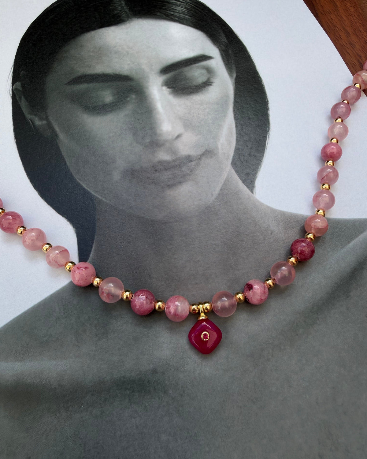 Collar Rosa Betas Dije