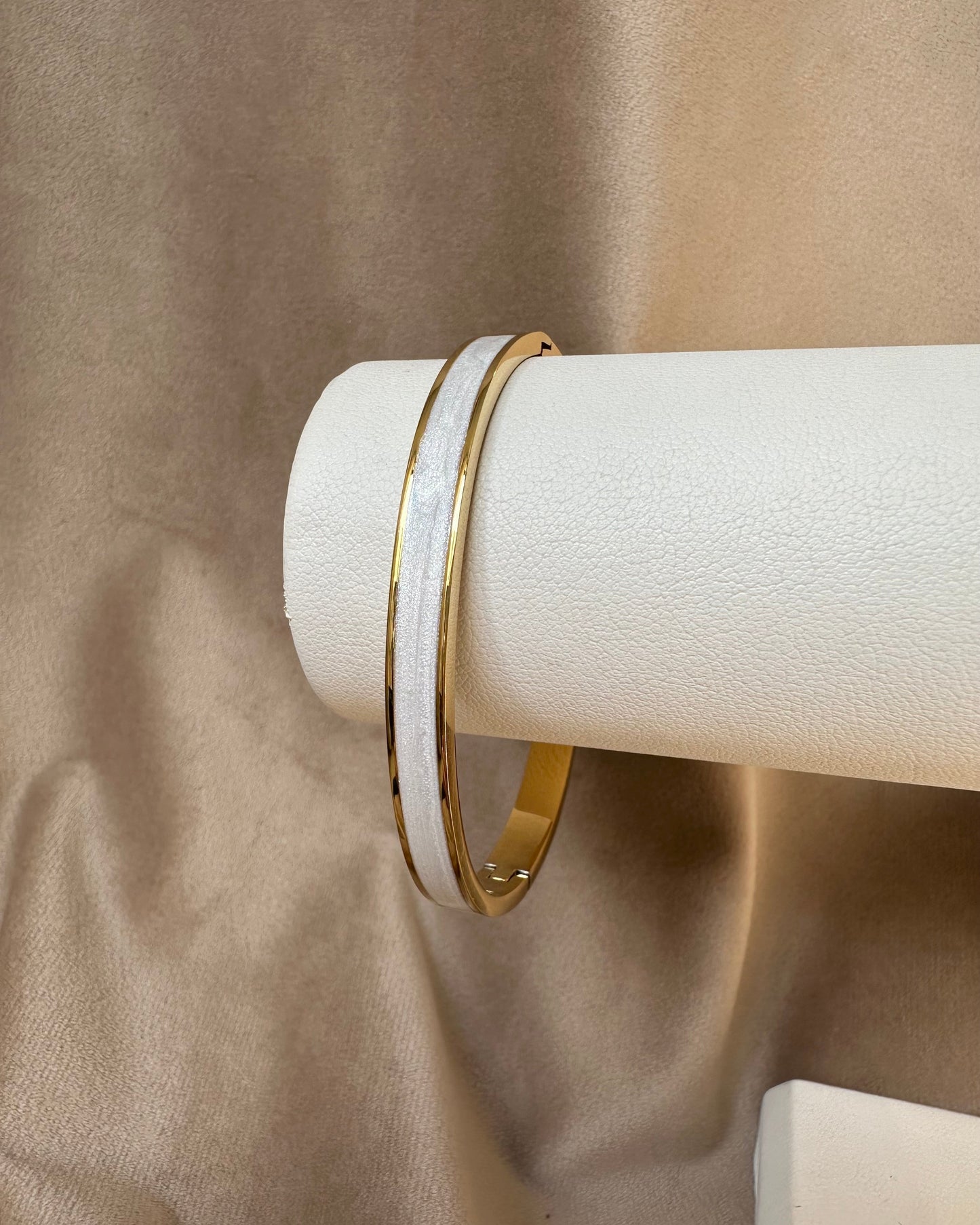 Pulsera Dura Blanca