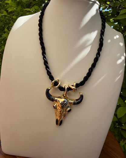 Collar Negro Toro