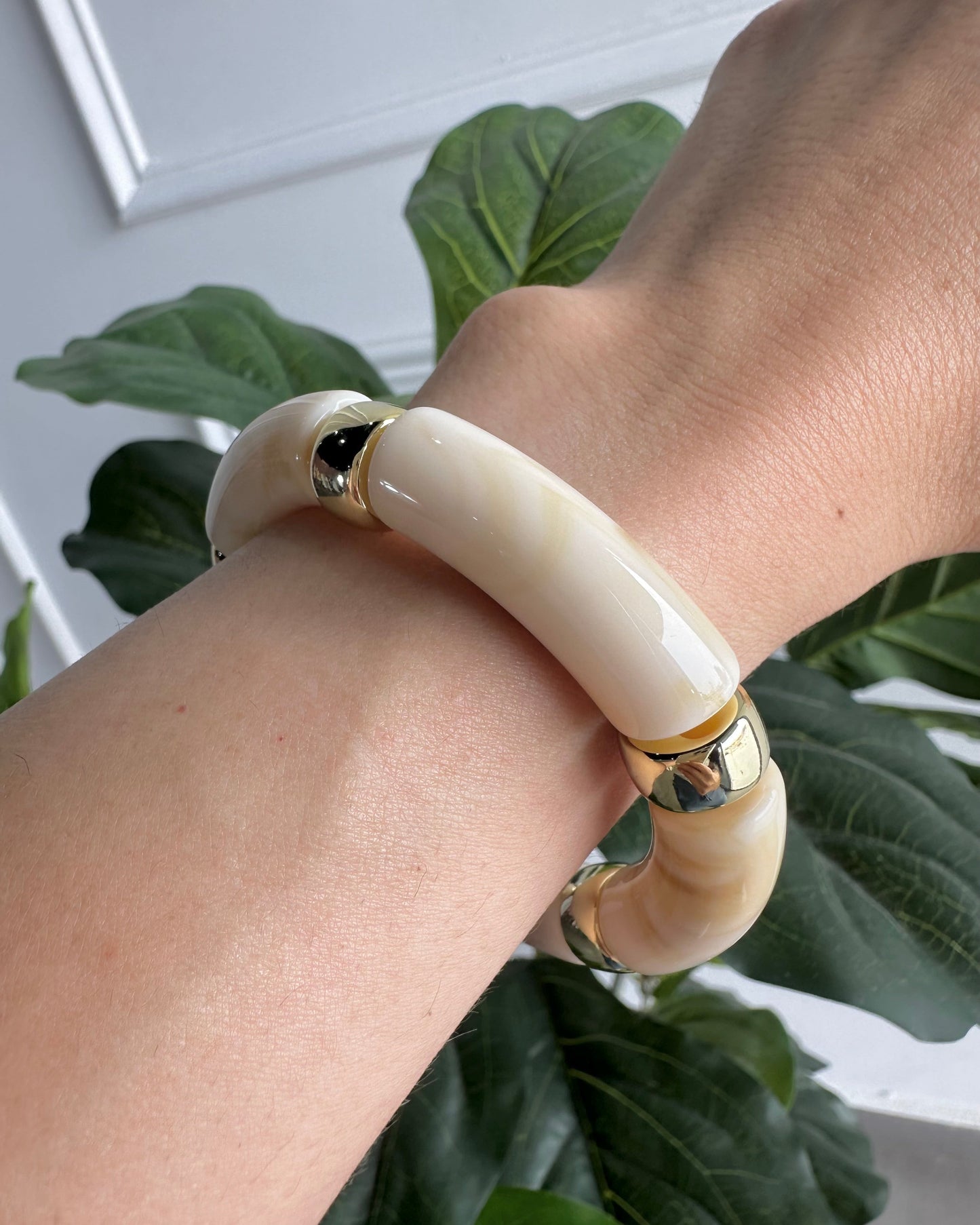 Pulsera Acrílico Beige Gde
