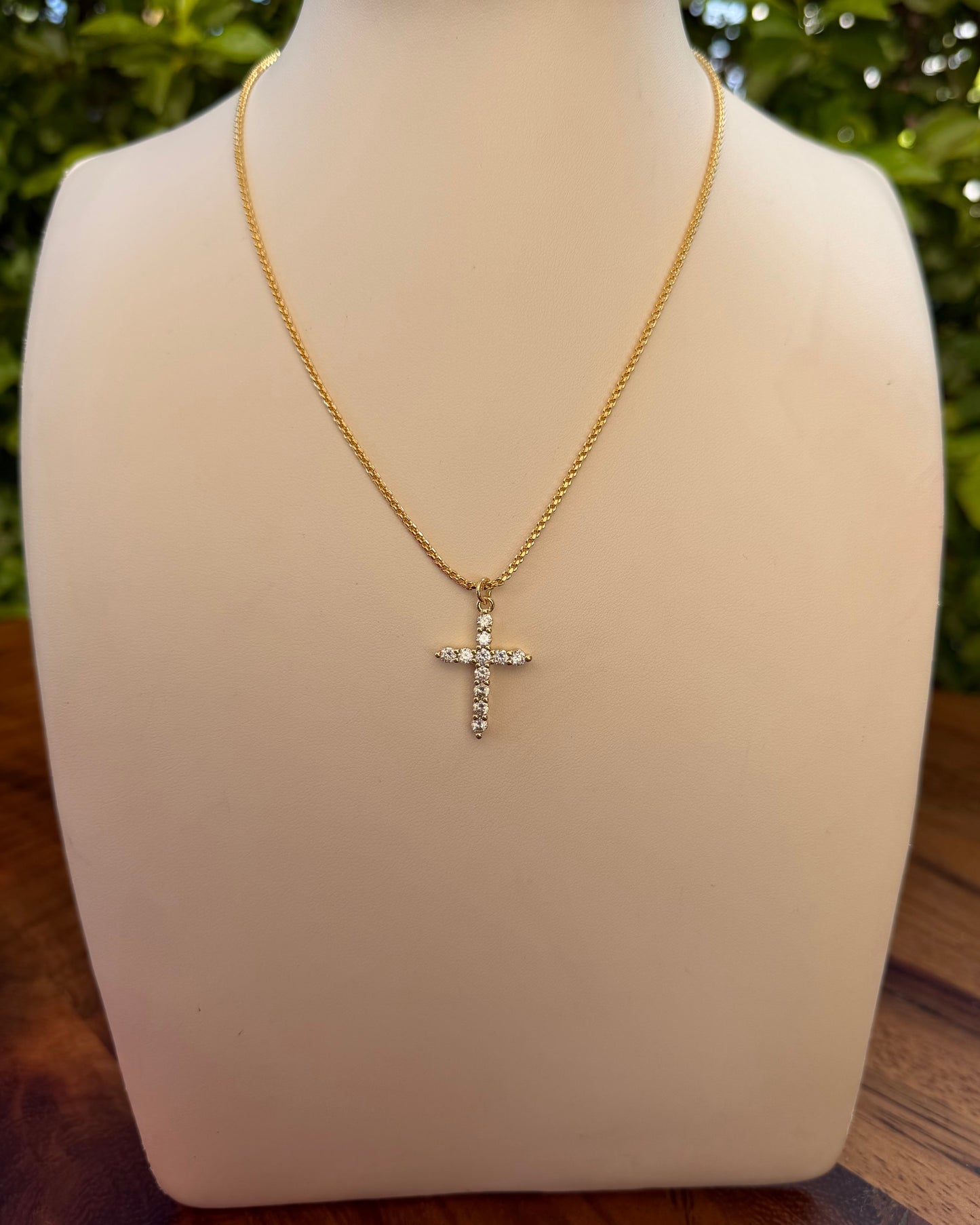 Collar Cruz Grande Brillo