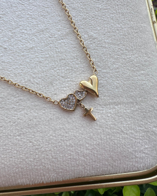 Collar Corazón Cruz