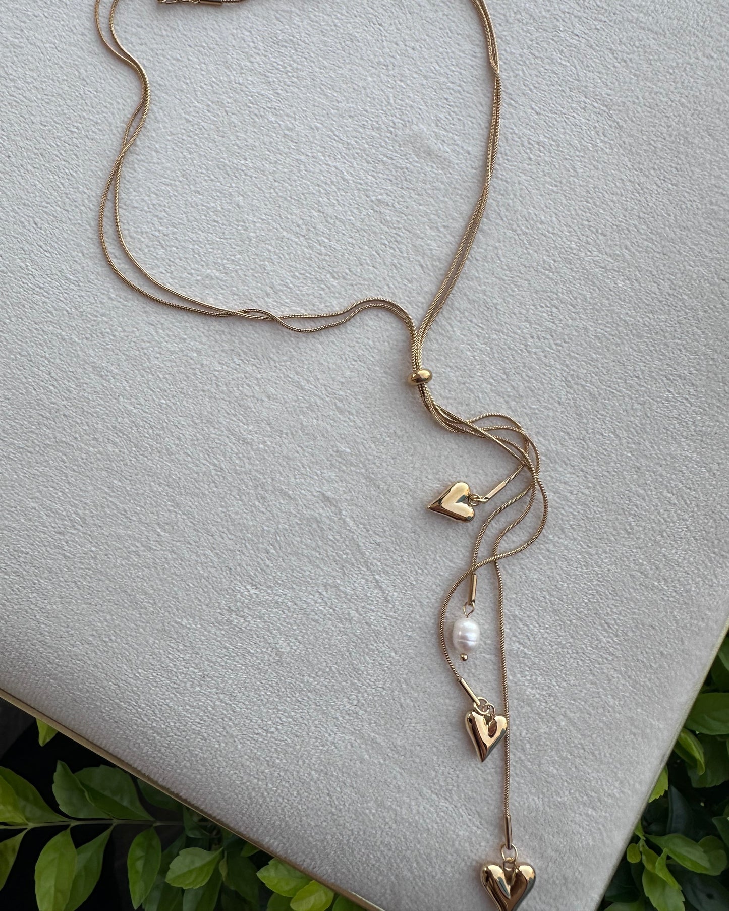 Collar Corbatero Corazones