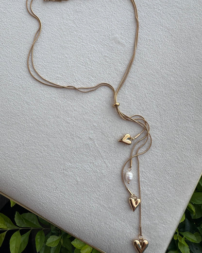 Collar Corbatero Corazones